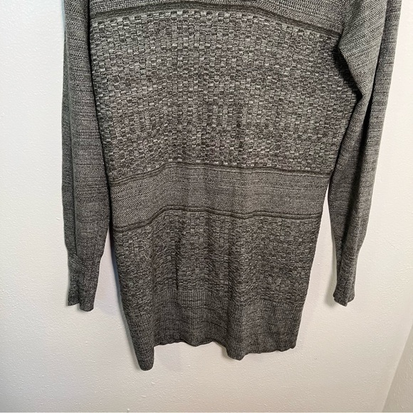 The Limited Turtleneck Tunic Sweater Dress Green - Picture 4 of 11